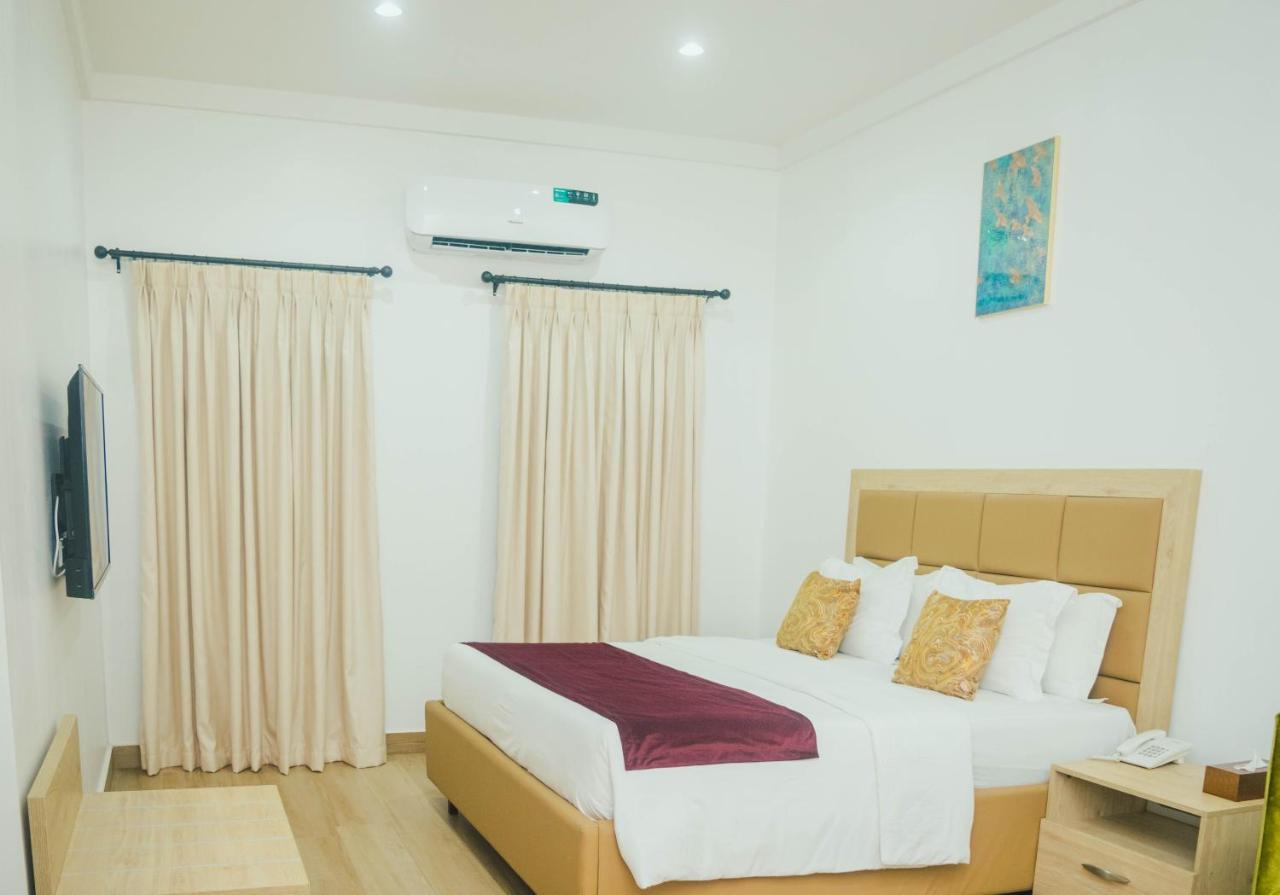 Gwarinpa Quest Boutique Hotel מראה חיצוני תמונה