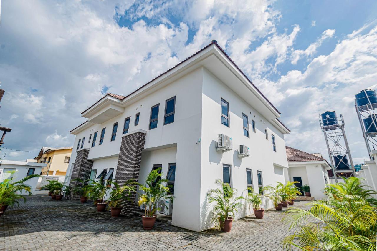 Gwarinpa Quest Boutique Hotel מראה חיצוני תמונה