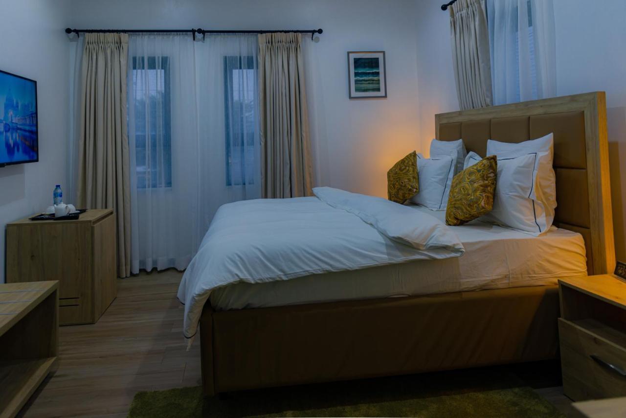Gwarinpa Quest Boutique Hotel מראה חיצוני תמונה