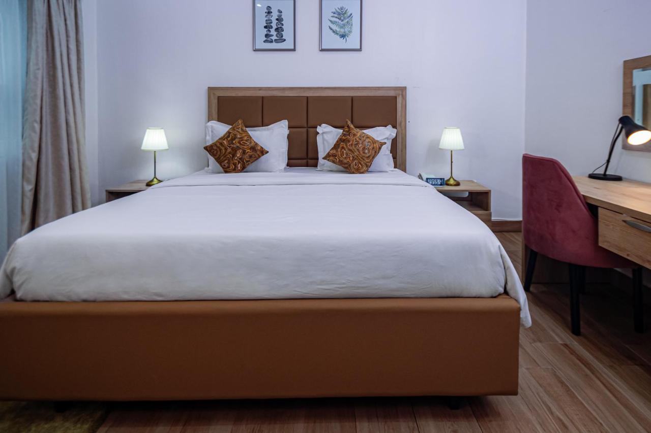 Gwarinpa Quest Boutique Hotel מראה חיצוני תמונה