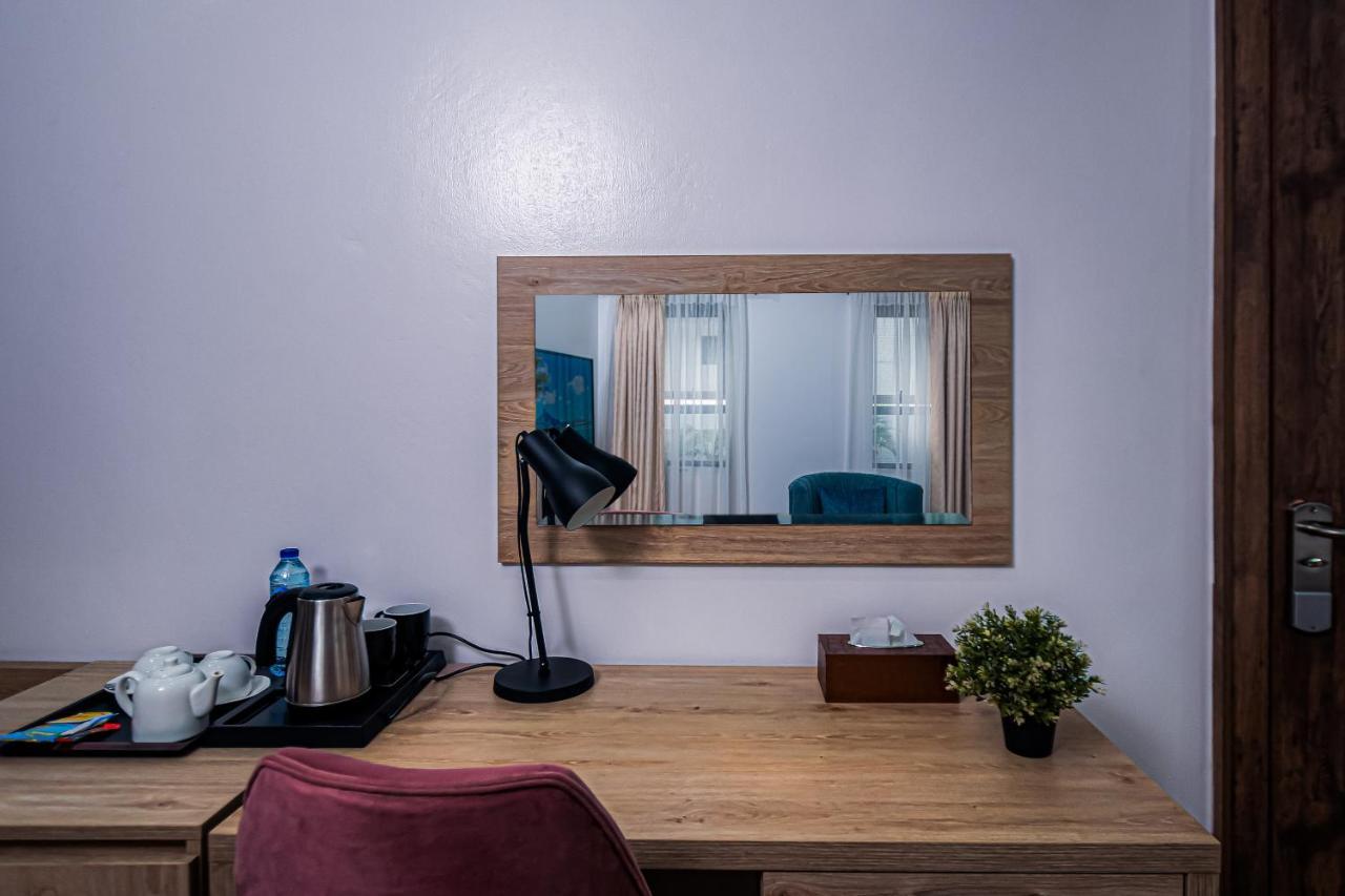 Gwarinpa Quest Boutique Hotel מראה חיצוני תמונה