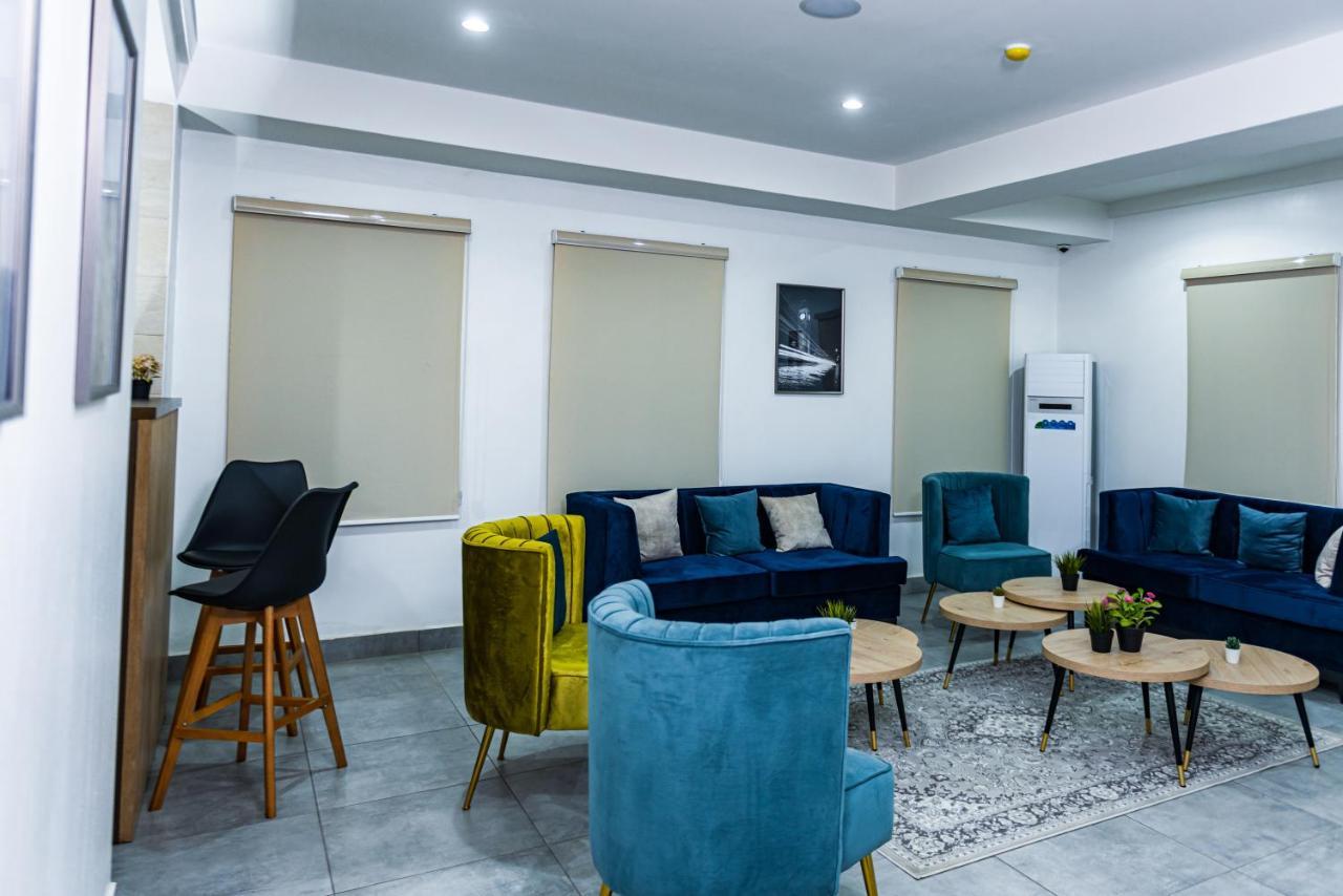Gwarinpa Quest Boutique Hotel מראה חיצוני תמונה