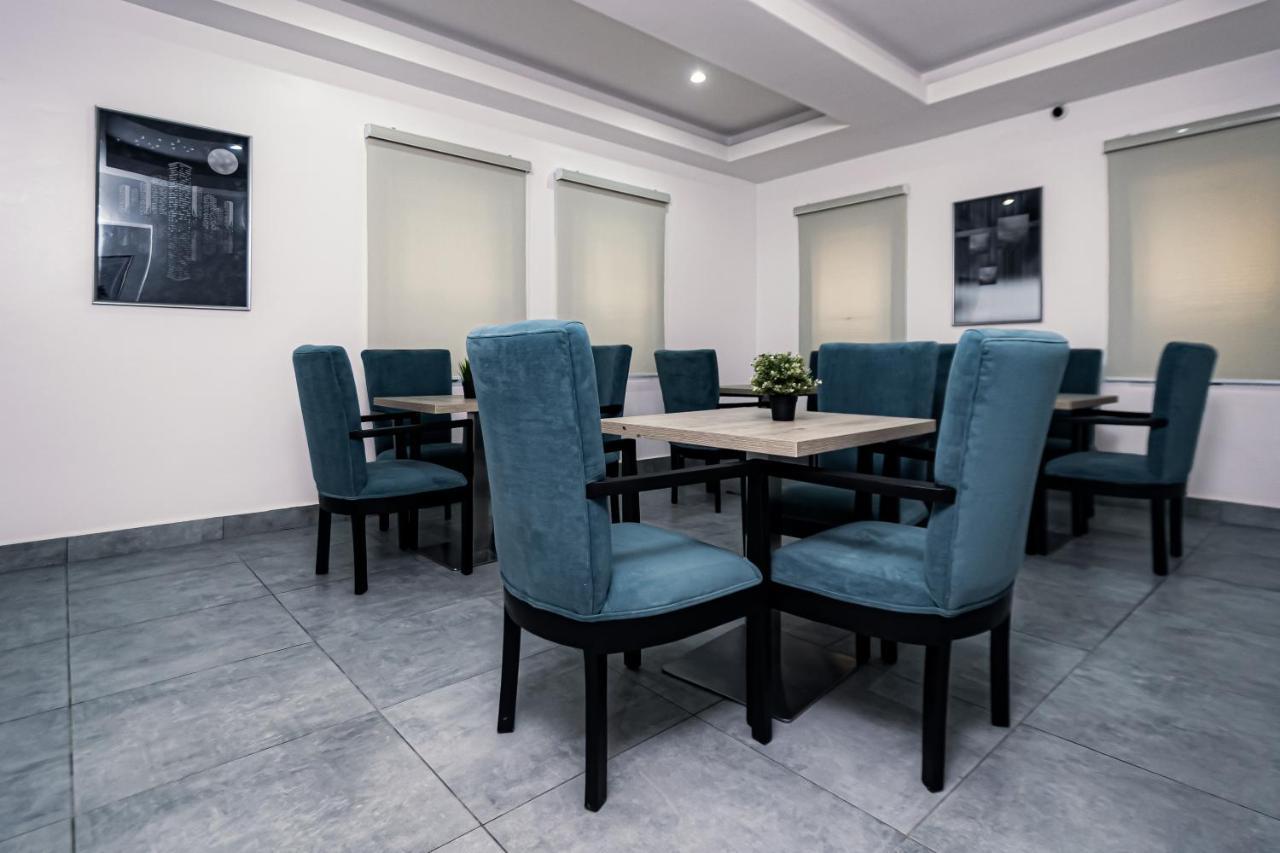 Gwarinpa Quest Boutique Hotel מראה חיצוני תמונה